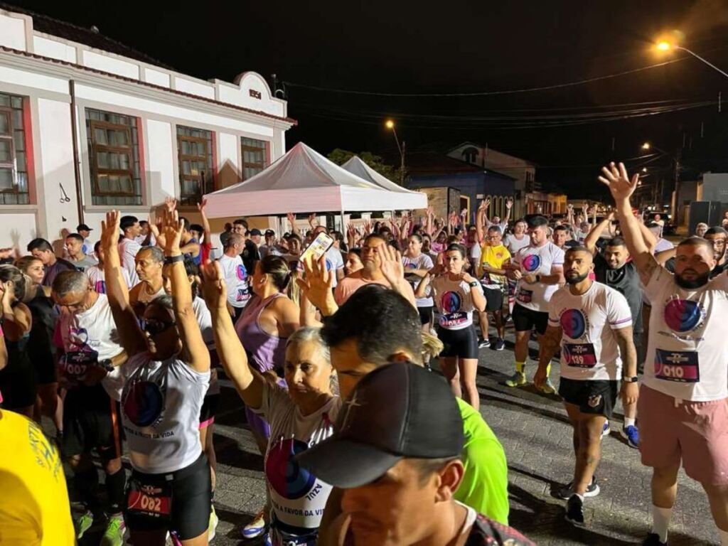 Combate ao Câncer de Mama e o de Próstata em Iguape: caminhada de conscientização é sucesso em Iguape