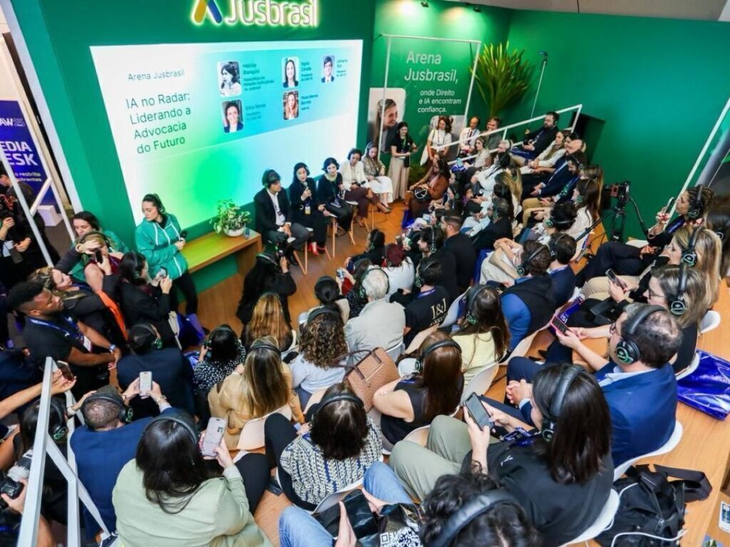 IA e o futuro da advocacia é debate na Arena JusBrasil na Fenalaw 2025