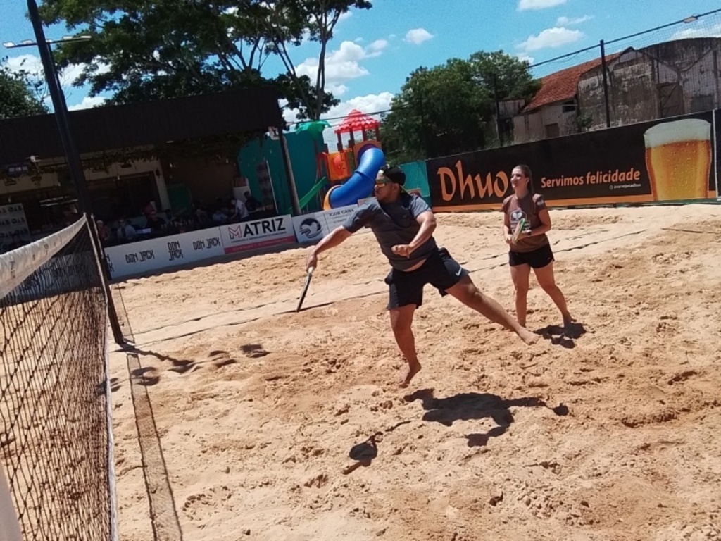 Beach tennis agita a advocacia paulista em Junqueirópolis