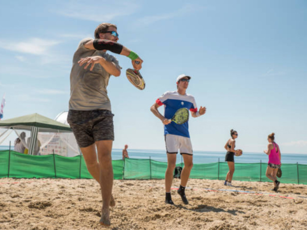 OAB Bebedouro inaugura quadra de beach tennis com torneio da advocacia