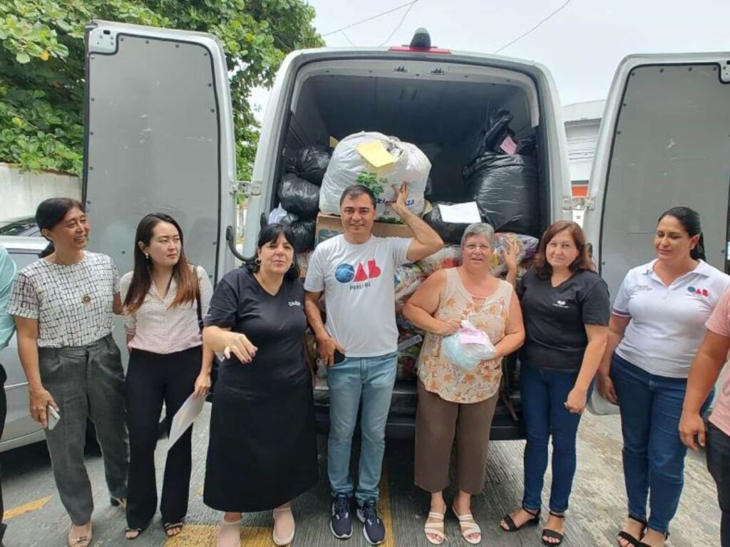 CAASP e OAB SP entregam as primeiras cestas básicas em Peruíbe; ação humanitária continua