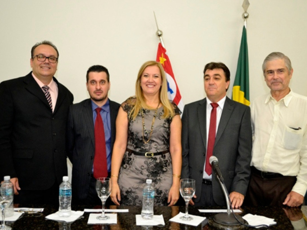 Toma Posse a Diretoria da Oab de Novo Horizonte Eleita para o Triênio 2016/2018
