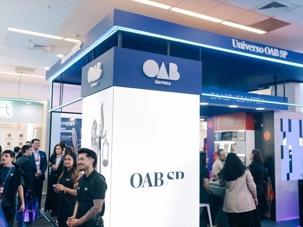 Universo OAB SP realiza ativações com público da Fenalaw 2025