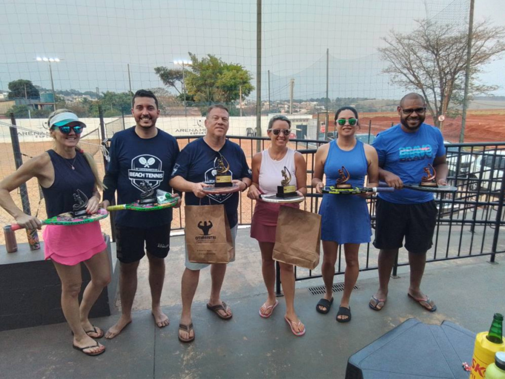 Conheça os campeões do Aberto de Beach Tennis OAB-CAASP em Assis