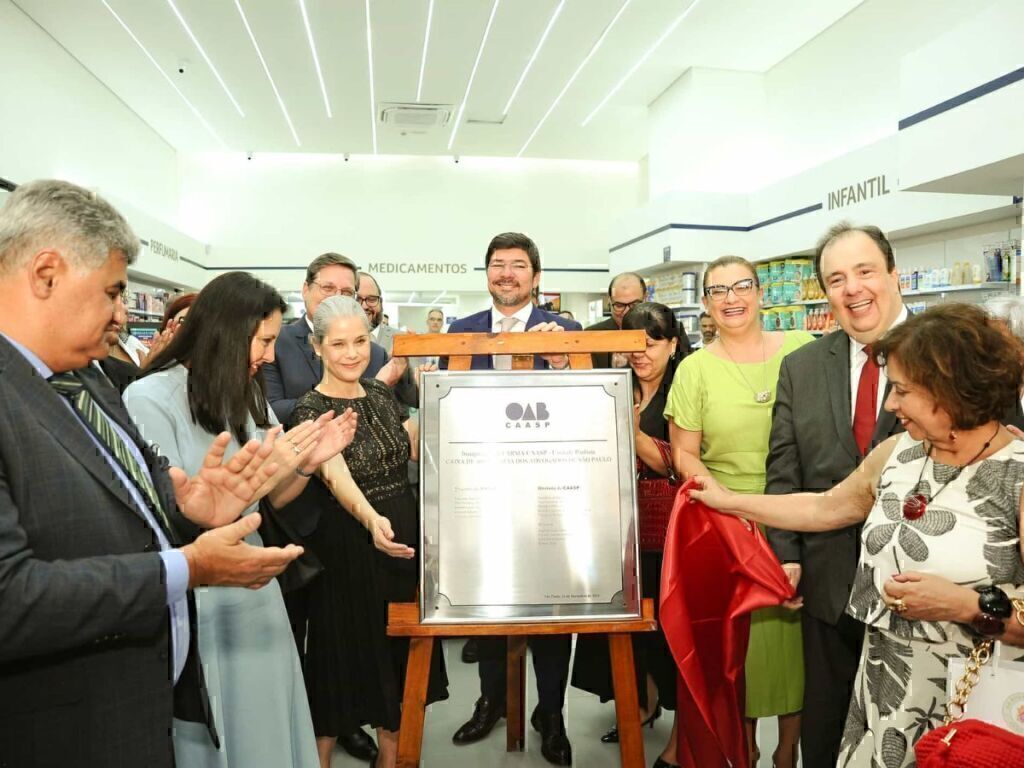 Em cerimônia histórica, CAASP inaugura farmácia na Avenida Paulista