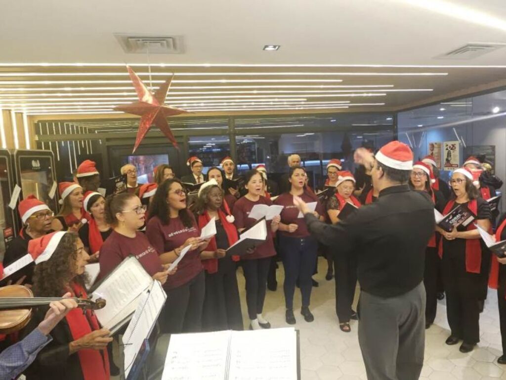 Corais OAB-CAASP e AASP emocionam com apresentação de Natal