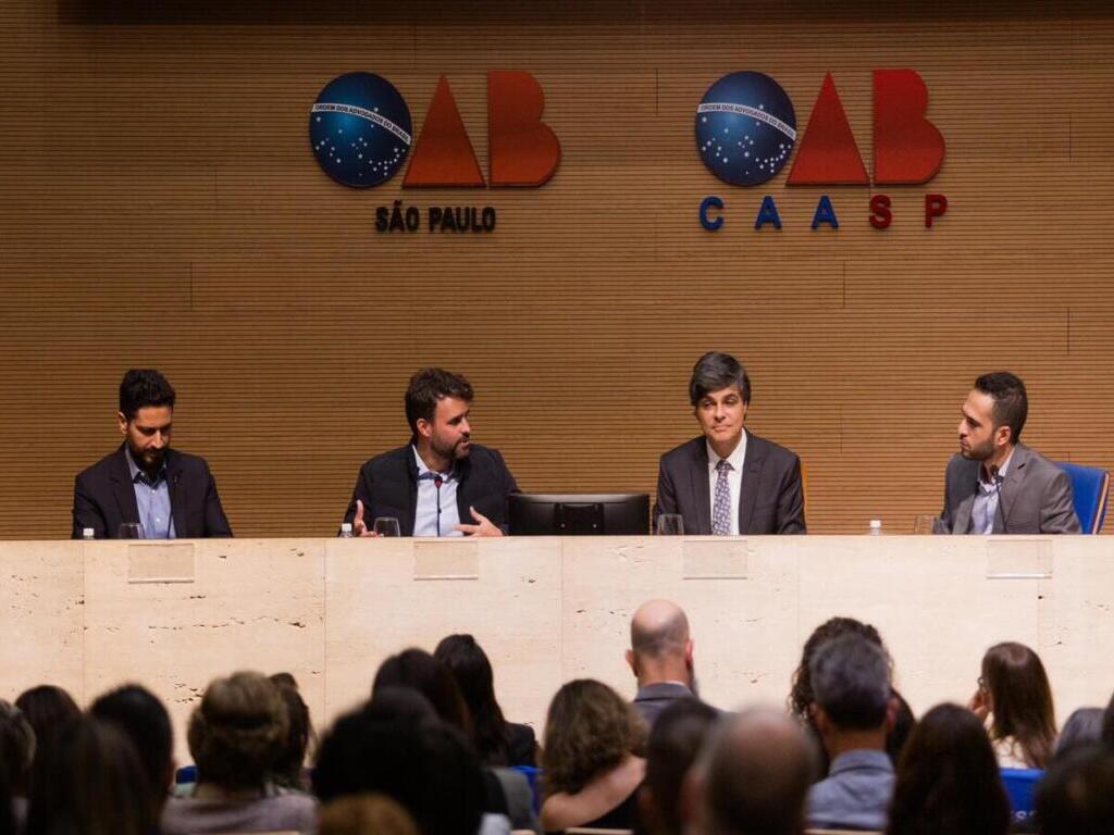 Aula inaugural do curso de IA Generativa aplicada ao Direito encerra a Jornada Cultural da OAB SP